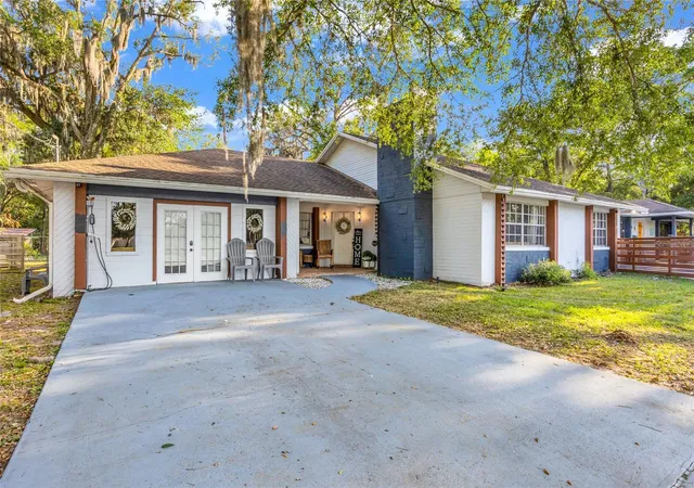 Photo 3 of Single family home for sale at 1521 Heron Wood Pl, Winter Park, FL 32792 | MLS# O6379884 | Listing updated on 2026-09-19