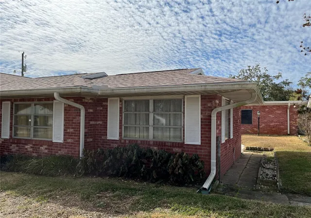 Photo 2 of Single family home for sale at 2004 S Riverside Dr, Edgewater, FL 32141 | MLS# TB8472785 | Listing updated on 2026-08-15