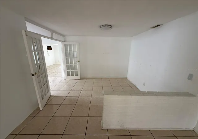 4th image of 1270 8Th Ave Ne, Largo, FL 33770 | MLS# TB8472804