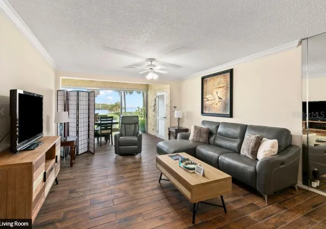 Homes for sale in Longboat Key, FL | 605 Sutton Pl #102, Longboat Key, FL 34228 | MLS# A4681310