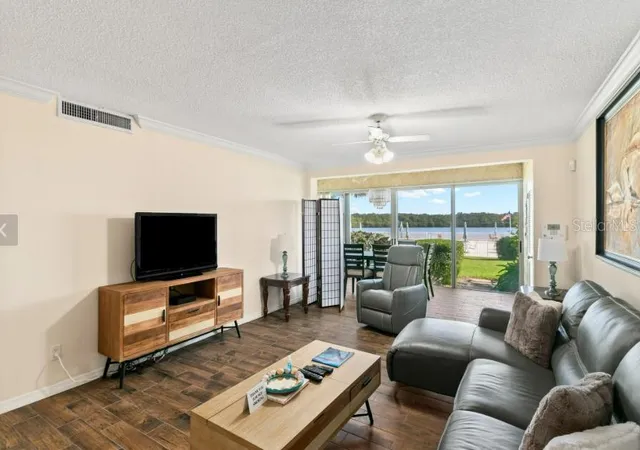 Homes for sale in Longboat Key, FL | 605 Sutton Pl #102, Longboat Key, FL 34228 | MLS# A4681310