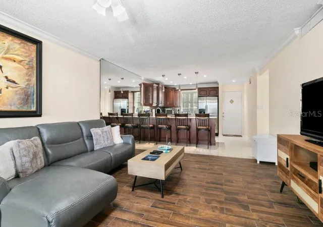 Homes for sale in Longboat Key, FL | 605 Sutton Pl #102, Longboat Key, FL 34228 | MLS# A4681310