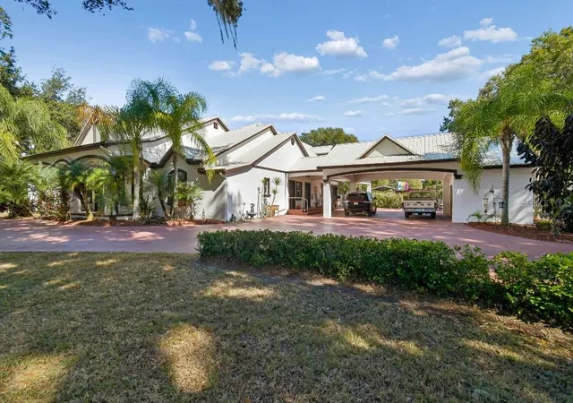3rd image of 3302 Jap Tucker Rd, Plant City, FL 33566 | MLS# TB8472819