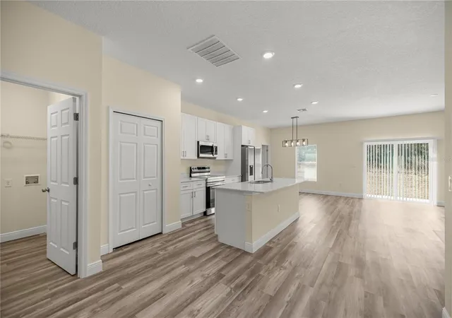 4th image of 13745 Sw 43Rd Cir, Ocala, FL 34473 | MLS# OM718139