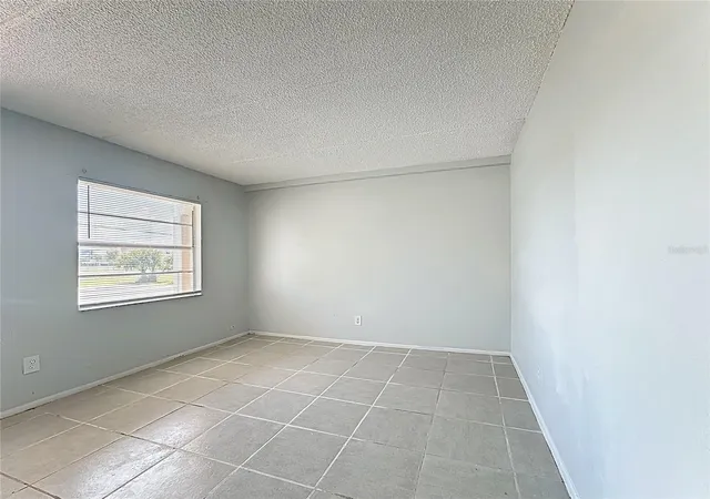 4th image of 694 Michigan Ct #3, Saint Cloud, FL 34769 | MLS# O6379917