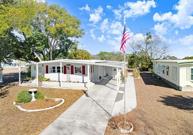 Photo 2 of Manufactured home for sale at 14299 Nectarine St, Brooksville, FL 34613 | MLS# TB8472861 | Listing updated on 2026-08-16
