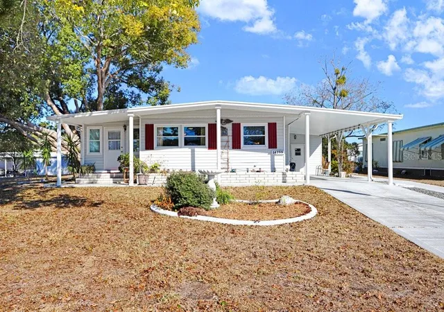 Photo 3 of Manufactured home for sale at 14299 Nectarine St, Brooksville, FL 34613 | MLS# TB8472861 | Listing updated on 2026-08-16