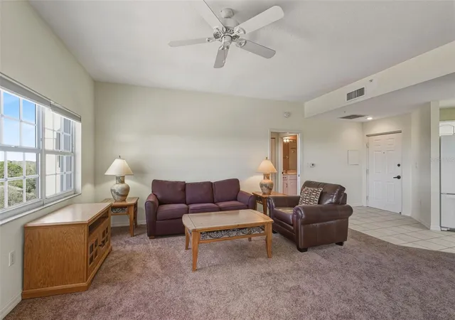 Listing Photo 5 - Condo for sale in building located at 3730 Cadbury Cir, Venice, FL 34293 - Unit #528