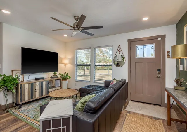 2nd image of 4430 W Trilby Ave, Tampa, FL 33616 | MLS# TB8472872