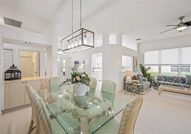 Photo 3 of Single family home for sale at 547 Fallbrook Dr, Venice, FL 34292 | MLS# D6146003 | Listing updated on 2026-10-20
