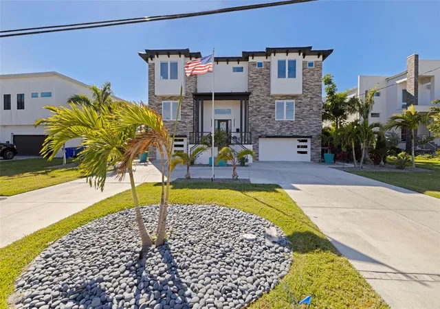 Photo 3 of Mansion for sale at 3830 Shore Acres Blvd Ne, Saint Petersburg, FL 33703 | MLS# TB8472930 | Listing updated on 2026-09-02