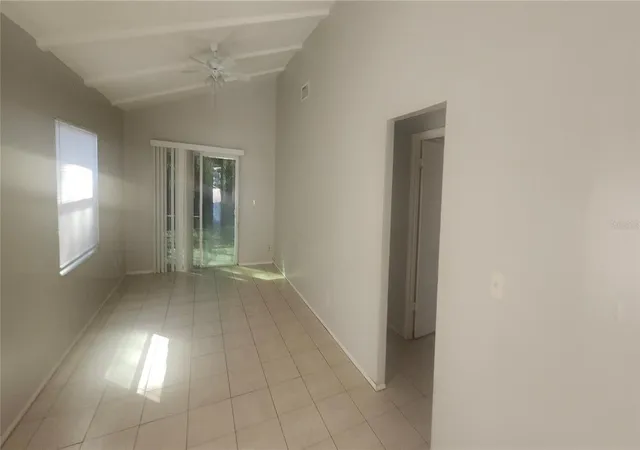 4th image of 4839 Billy Direct Ln, Lutz, FL 33559 | MLS# W7882739