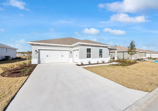 Photo 2 of Sale Pending at 9918 Sw 106th Circle, Ocala, FL 34481 | MLS# OM718182 | Listing updated on 2026-09-03