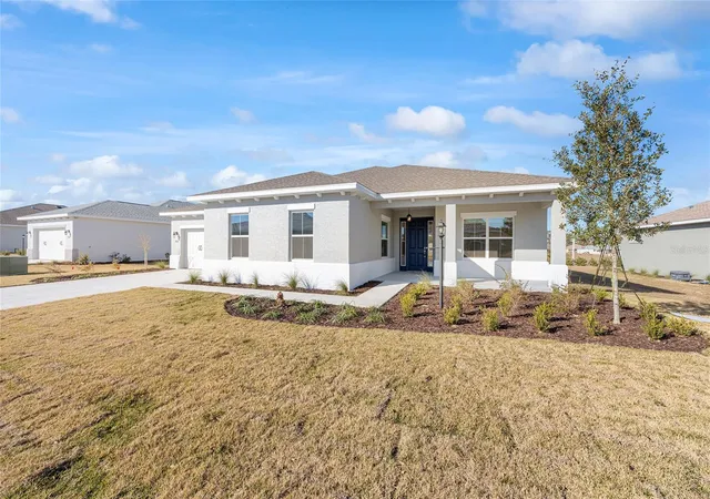 Photo 3 of Sale Pending at 9918 SW 106th Circle, Ocala, FL 34481 | MLS# OM718182 | Listing updated on 2026-09-03