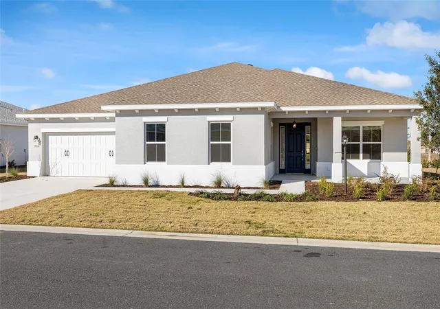 Photo 4 of Sale Pending at 9918 SW 106th Circle, Ocala, FL 34481 | MLS# OM718182 | Listing updated on 2026-09-03