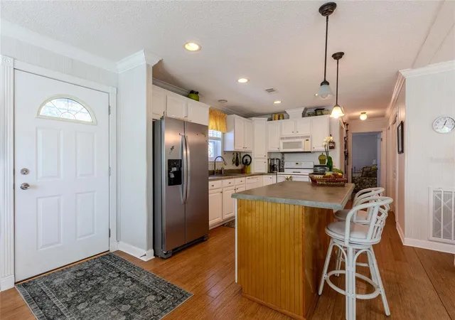 Photo 4 of Manufactured home for sale at 2100 Kings Hwy #52, Port Charlotte, FL 33980 | MLS# C7521537 | Listing updated on 2026-10-22