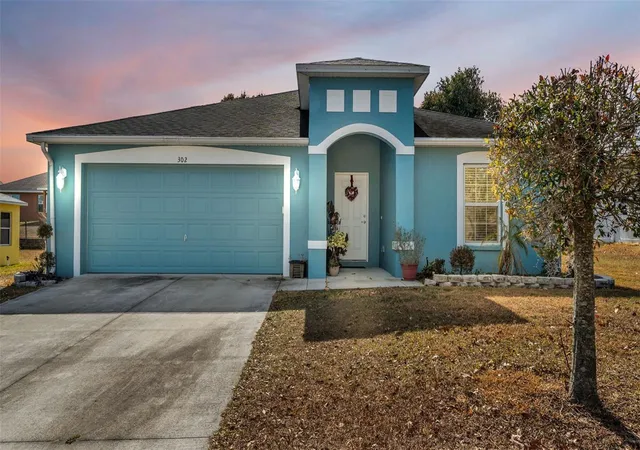 Photo 1 of Single family home for sale at 302 Brookshire Dr, Lake Wales, FL 33898 | MLS# P4937728 | Listing updated on 2026-08-06