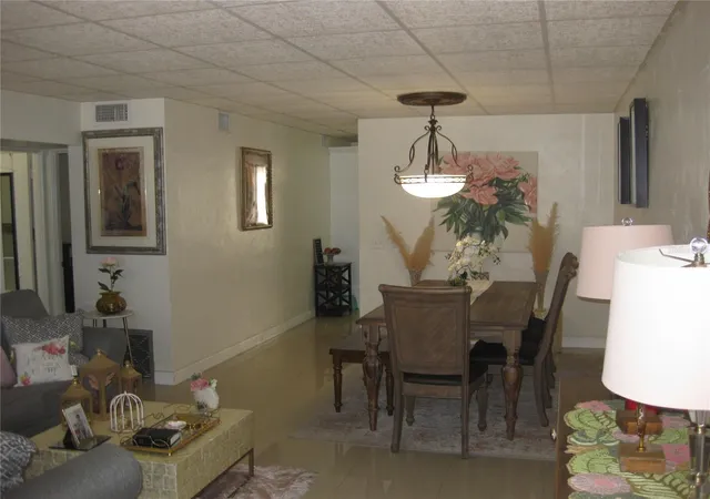 Homes for sale in Kenneth City, FL | 5860 43Rd Ter N #1518, Kenneth City, FL 33709 | MLS# TB8473139