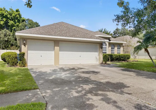 3rd image of 3023 Minuteman Ln, Brandon, FL 33511 | MLS# TB8473149