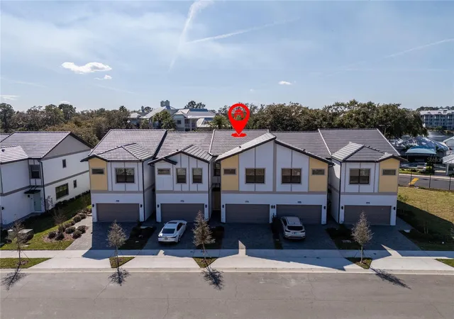 Photo 2 of Townhouse for sale at 10580 Ebb Tide Ln, Orlando, FL 32821 | MLS# S5143244 | Listing updated on 2026-09-22