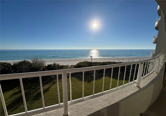 4th image of 775 Longboat Club Rd #401, Longboat Key, FL 34228 | MLS# A4681439