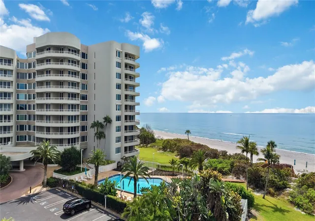 Photo 3 of Condo for sale at 775 Longboat Clb Rd #401, Longboat Key, FL 34228 | MLS# A4681439 | Listing updated on 2026-10-07