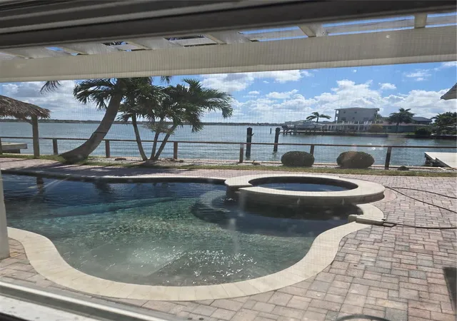 3rd image of 16029 Redington Dr, Redington Beach, FL 33708 | MLS# TB8473199