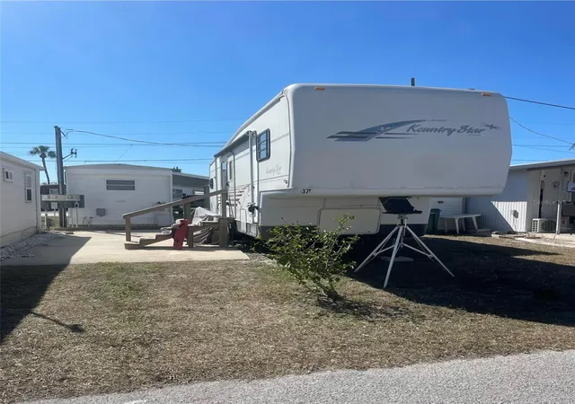 1st image of 37 Illinois St, Palmetto, FL 34221 | MLS# A4681471