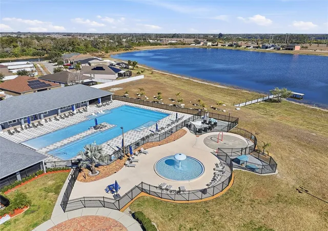 4th image of 2444 Dakota Rock Dr, Ruskin, FL 33570 | MLS# TB8473310