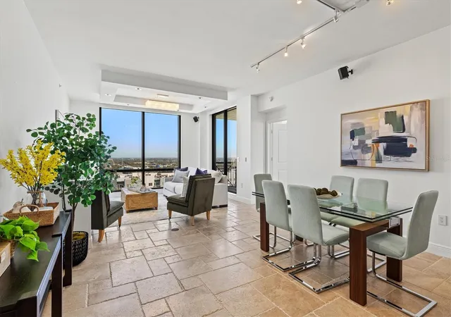 Listing Photo 5 - Condo for sale in building located at 50 Central Ave, Sarasota, FL 34236 - Unit #15A