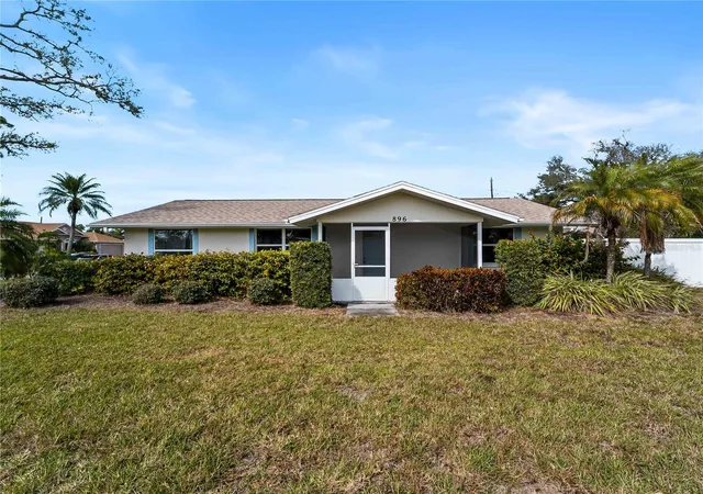 Photo 1 of Single family home for sale at 896 S Venice Blvd, Venice, FL 34293 | MLS# N6142818 | Listing updated on 2026-09-01