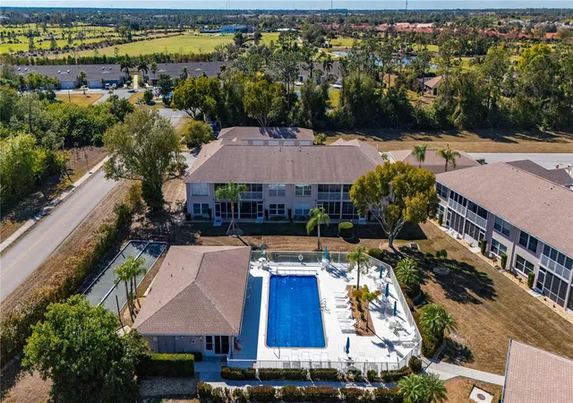 3rd image of 11644 Sw Egret Cir, LAKE SUZY, FL 34269