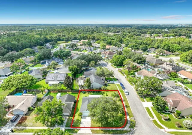 Photo 3 of Single family home for sale at 8818 Reservation Dr, Orlando, FL 32829 | MLS# O6380339 | Listing updated on 2026-08-12