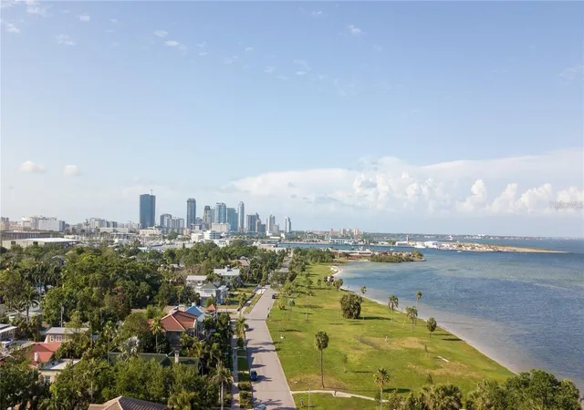 Photo 4 of Single family home for sale at 2041 Beach Dr SE, St Petersburg, FL 33705 | MLS# O6380356 | Listing updated on 2026-09-20