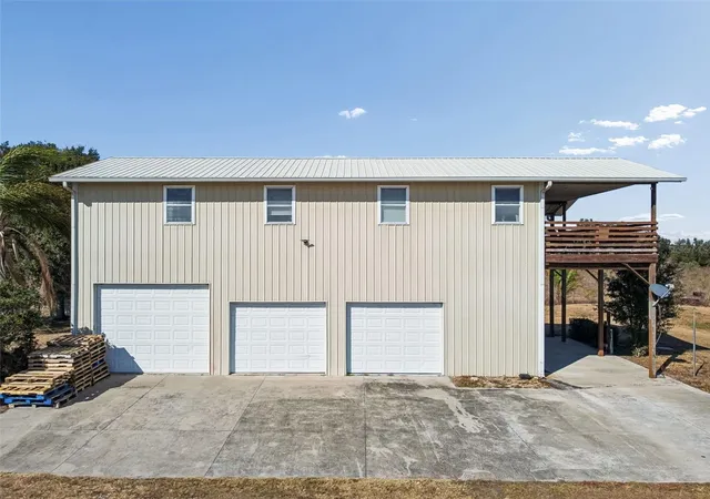 Photo 2 of Single family home for sale at 4026 Mcintosh Ests Ln, Plant City, FL 33565 | MLS# TB8473508 | Listing updated on 2026-10-06