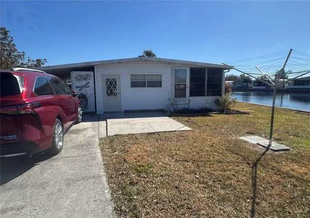 3rd image of 4842 Britni Wy #058, Zephyrhills, FL 33541 | MLS# TB8473518