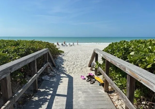 Homes for sale in Longboat Key, FL | 4320 Falmouth Drive, Longboat Key, FL 34228 | Houzeo