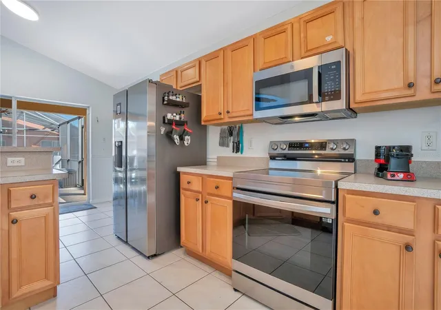 Homes for sale in Kissimmee, FL | 161 Hideaway Beach Ln, Kissimmee, FL 34746 | MLS# O6380471