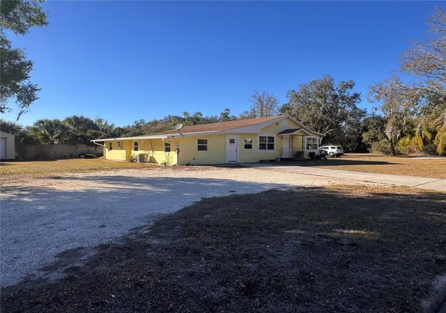 2nd image of 227 Smith Ave, Arcadia, FL 34266 | MLS# C7521609