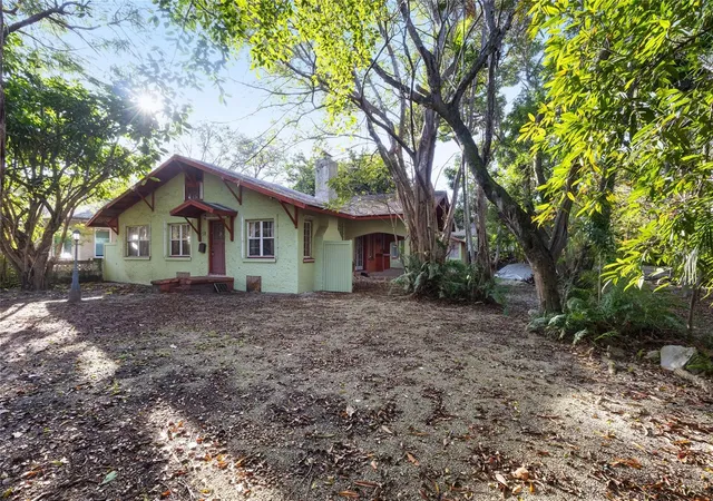 Photo 3 of Single family home for sale at 58 NE 48th Street, Miami, FL 33137 | MLS# OM718302 | Listing updated on 2026-02-07