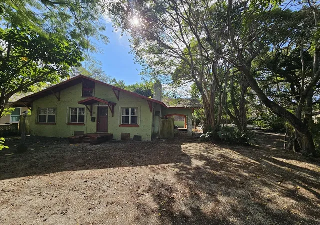 Photo 4 of Single family home for sale at 58 NE 48th Street, Miami, FL 33137 | MLS# OM718302 | Listing updated on 2026-02-07