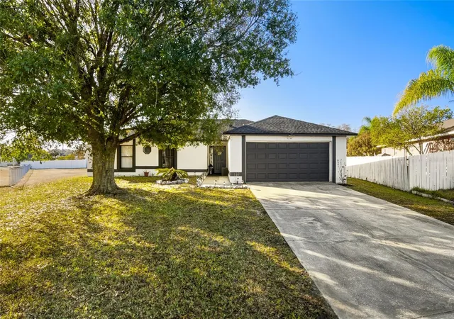 Homes for sale in Kissimmee, FL | 114 Dundee Ln, Kissimmee, FL 34758 | MLS# O6380555