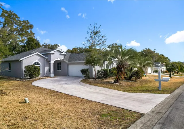 Single family home for sale at 5375 NW 26th Lane, OCALA, FL 34482 | MLS# G5107865