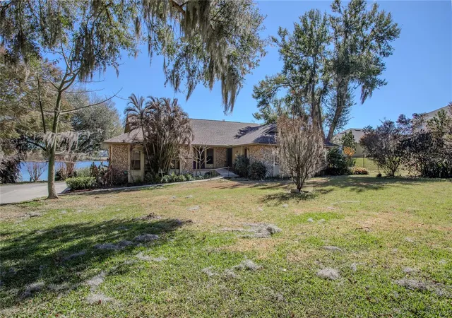 1st image of 13 Hermosa Dr, Eustis, FL 32726 | MLS# G5107869
