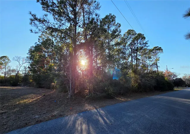 Photo 3 of Sale Pending at 13122 Angler St, Spring Hill, FL 34609 | MLS# W7882819 | Listing updated on 2026-06-22