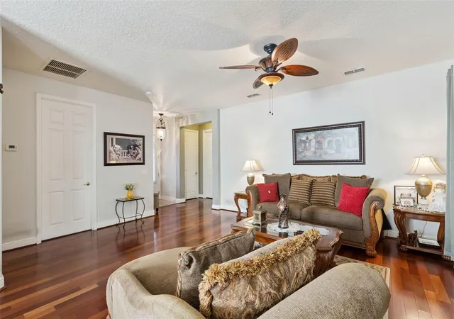 5th image of 116 Glendale Ct, Kissimmee, FL 34759 | MLS# O6380665