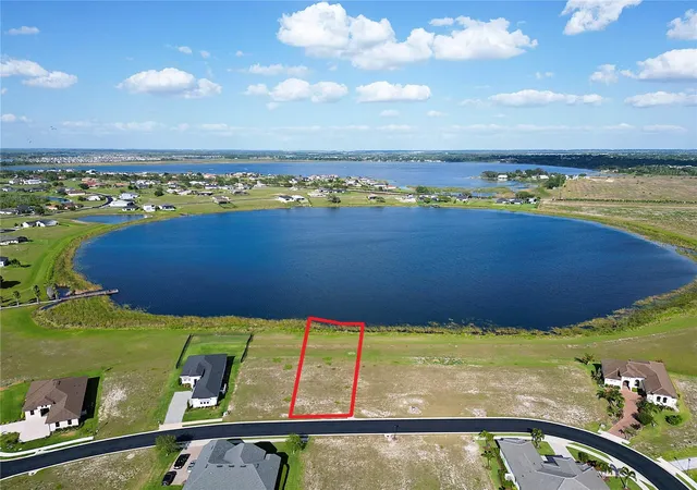 Homes for sale in Auburndale, FL | 283 Spinnaker Ct, Auburndale, FL 33823 | MLS# S5143399