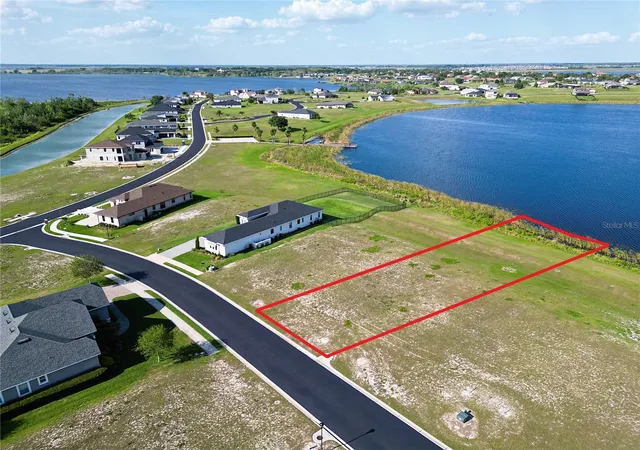 Homes for sale in Auburndale, FL | 283 Spinnaker Ct, Auburndale, FL 33823 | MLS# S5143399
