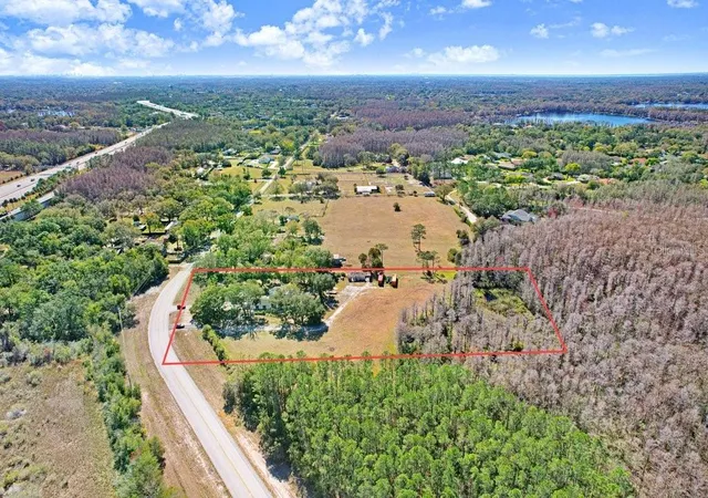 Photo 4 of Sale Pending at Tobacco Rd, Lutz, FL 33558 | MLS# TB8473967 | Listing updated on 2026-09-06