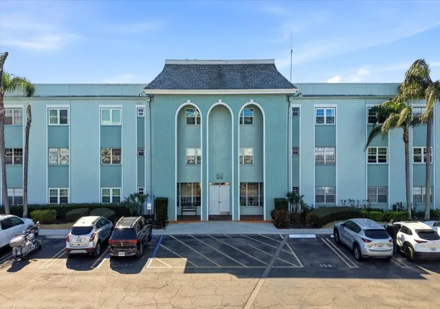 2nd image of 1706 Belleair Forest Dr #128, Belleair, FL 33756 | MLS# TB8473980